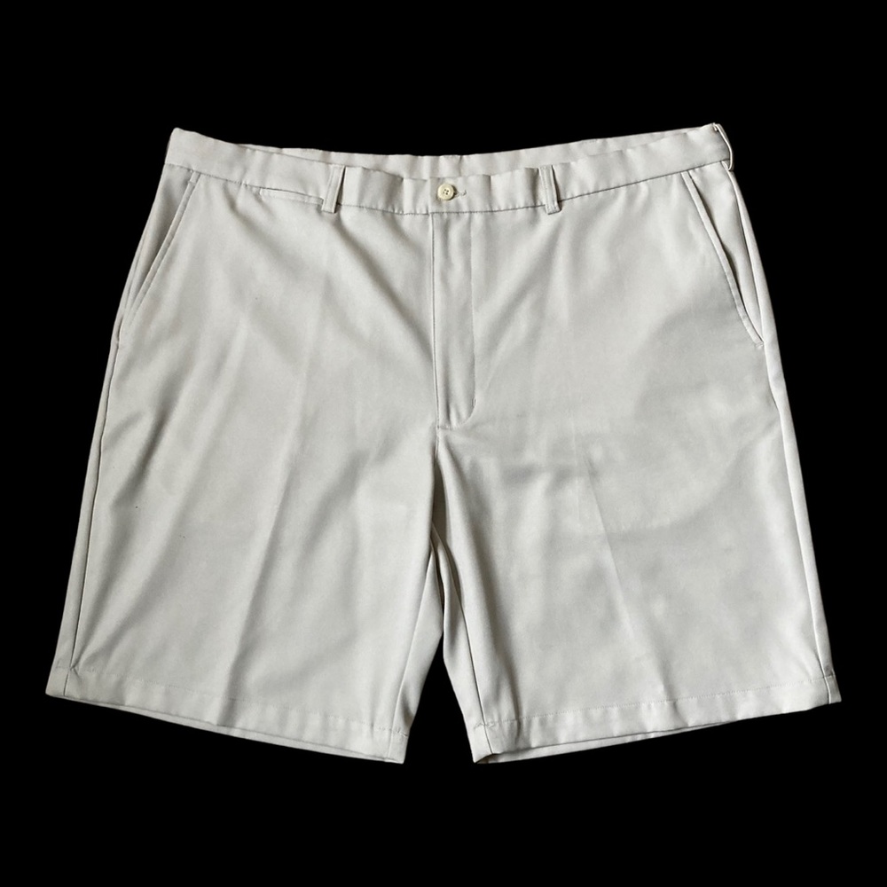 Ben Hogan golf Shorts mens 42 beige colorway